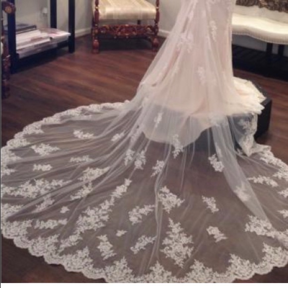 Stella York 6245 Wedding Dress | New, Size: 8 Never worn/unaltered - Picture 8 of 8